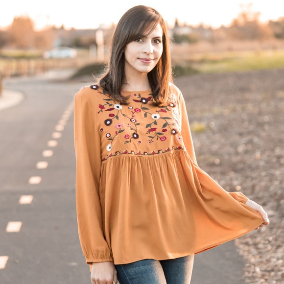 ⭐️LAST1⭐Embroidered Floral Babydoll Top In Honey - Picture 6 of 8